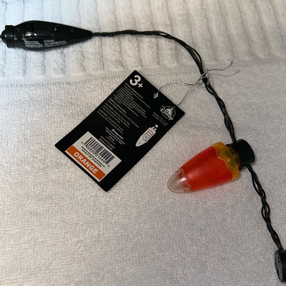 DISNEYPARKS EXCLUSIVE Mickey Mouse Halloween  Glow necklace - Picture 7 of 7